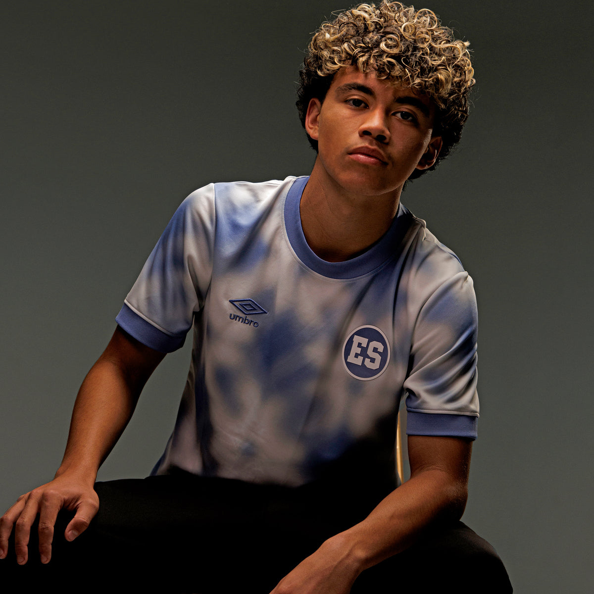 Umbro EL SALVADOR BLUE TIE DYE PRE MATCH JERSEY product image 1, provided for visual reference and product detail review