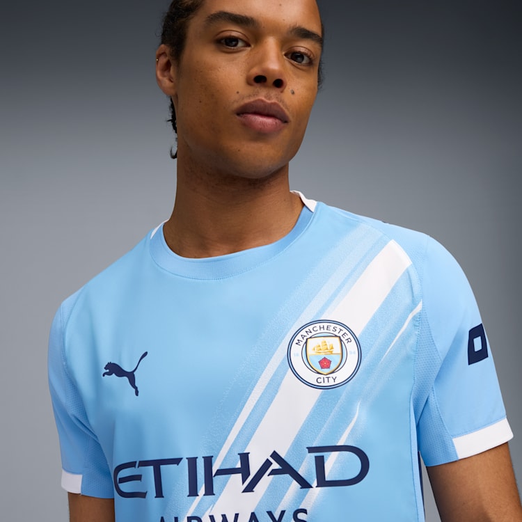 Puma Manchester City Authentic Men Home Jersey 25/26 product image 2, provided for visual reference and product detail review