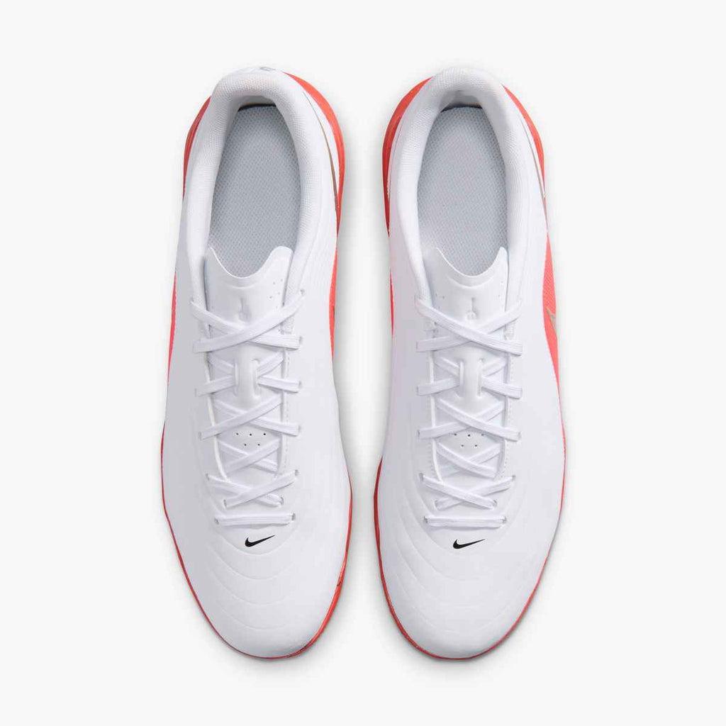 Nike Tiempo Maestro Club Indoor/Court Low-Top Soccer Shoes product image 7, provided for visual reference and product detail