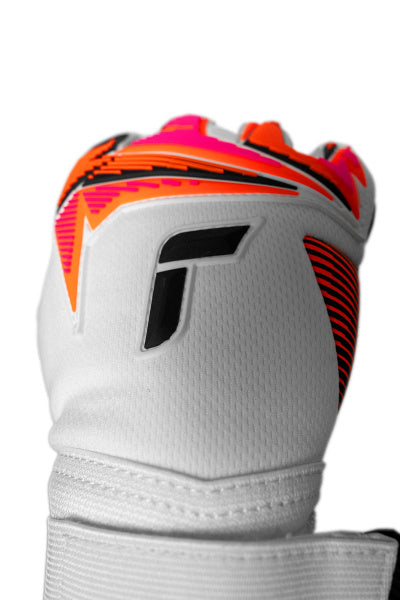 REUSCH Attrakt Freegel Gold X Goalkeeper Glove product image 6, provided for visual reference and product detail review