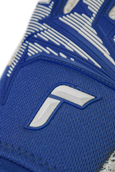 REUSCH Attrakt Freegel Fusion Ortho-Tec Goalkeeper Glove product image 5, provided for visual reference and product detail