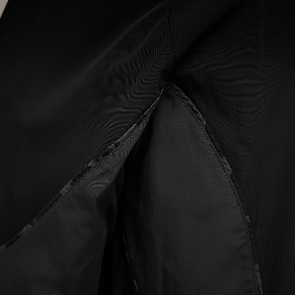 Puma Kidsuper Borussia Dortmund Men Reversible Jacket product image 5, provided for visual reference and product detail