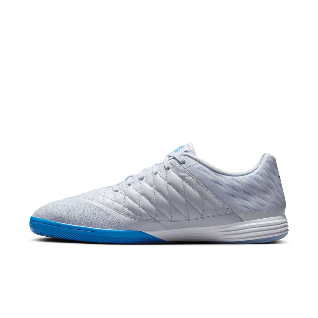 Nike Lunargato II Indoor/Court Low-Top Soccer Shoes product image 2, provided for visual reference and product detail review