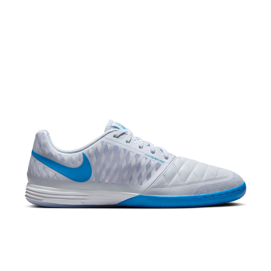 Nike Lunargato II Indoor/Court Low-Top Soccer Shoes product image 3, provided for visual reference and product detail review