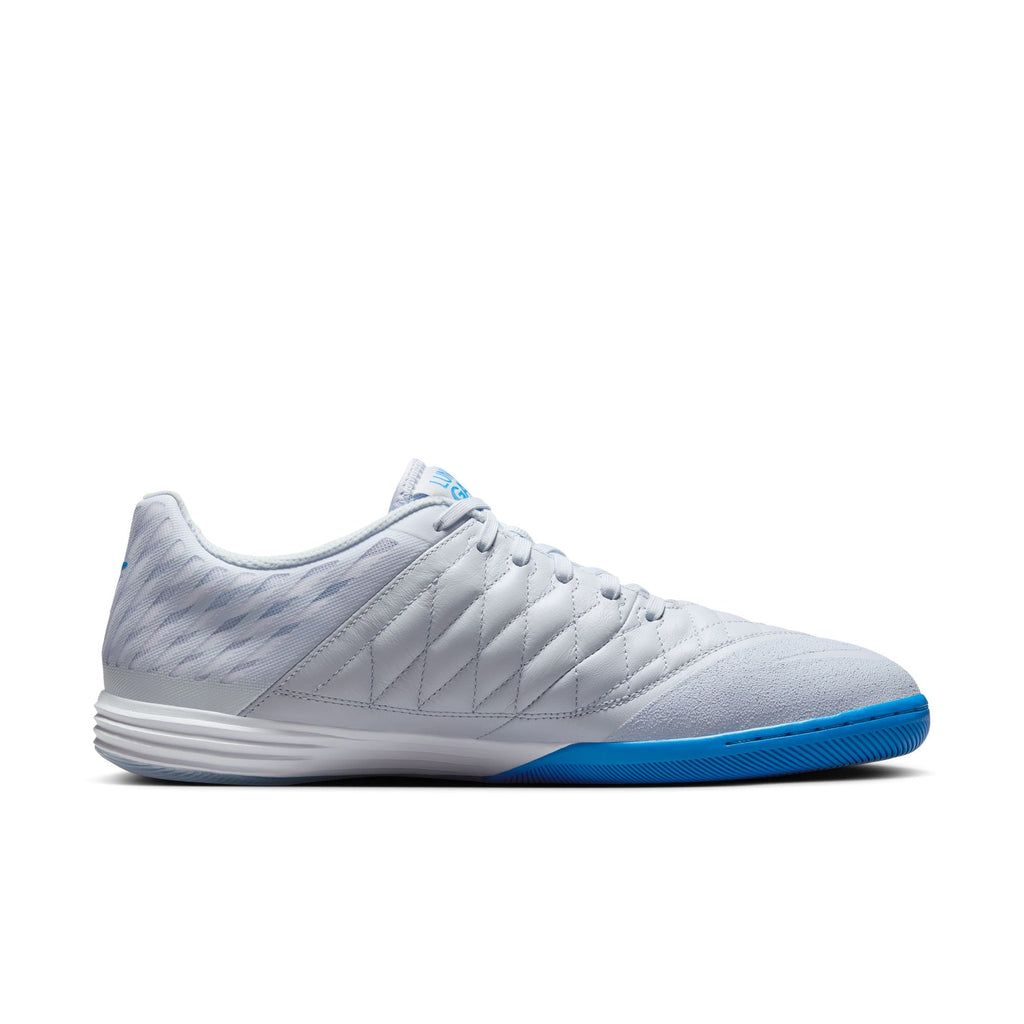 Nike Lunargato II Indoor/Court Low-Top Soccer Shoes product image 4, provided for visual reference and product detail review