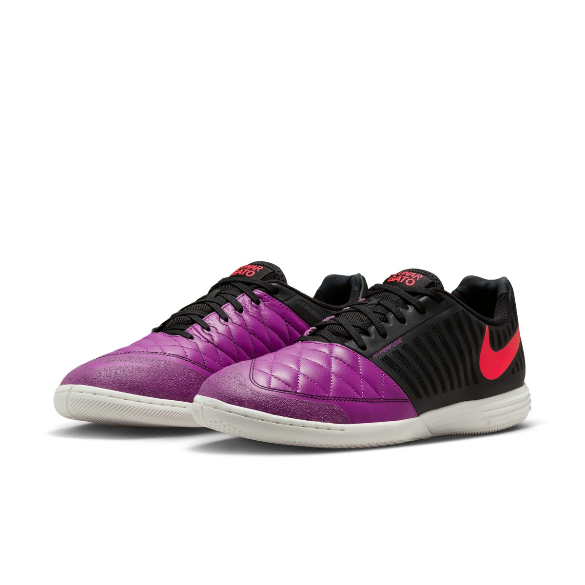 Nike Lunargato II Indoor/Court Low-Top Soccer Shoes product image 6, provided for visual reference and product detail review