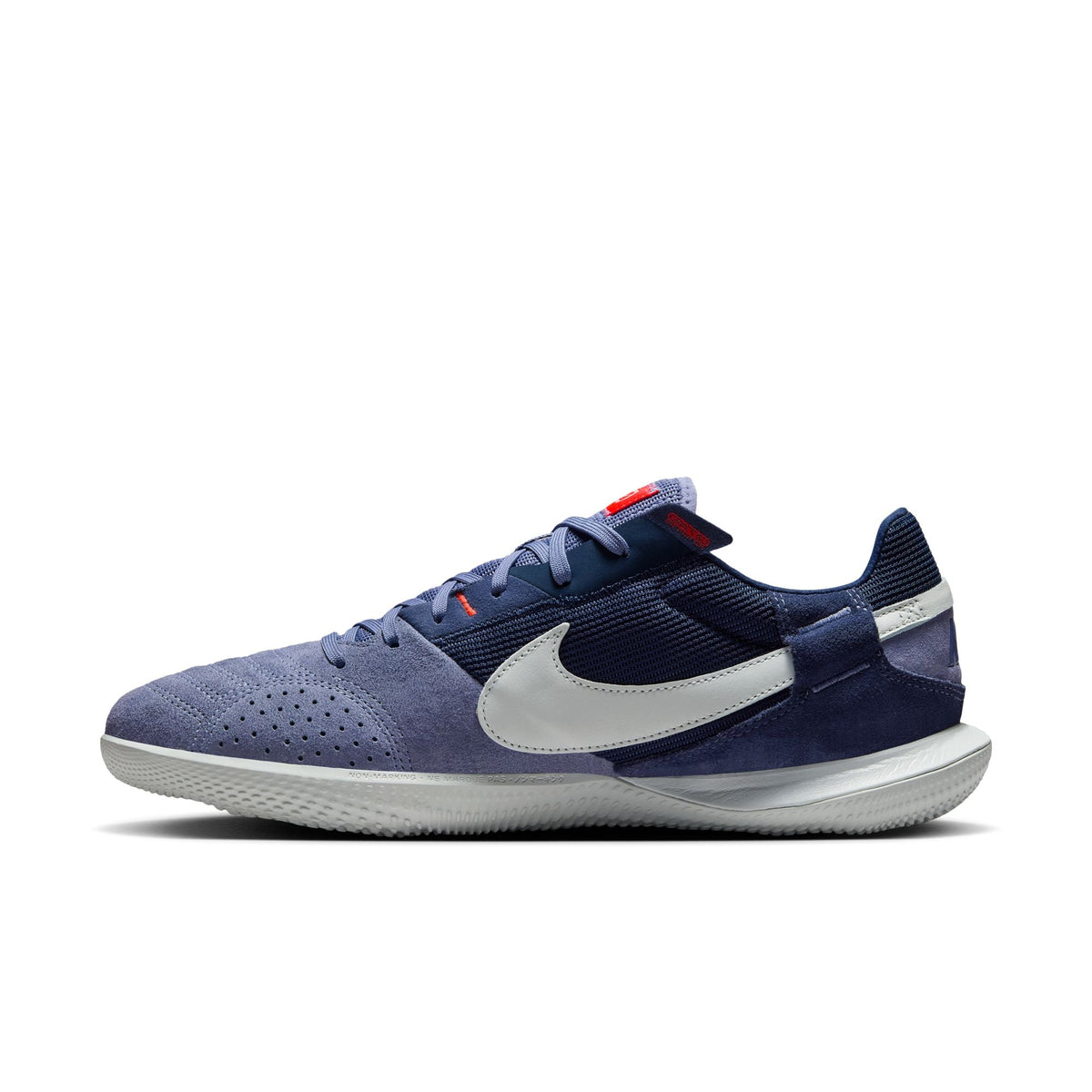 Nike Streetgato Low-Top Soccer Shoes product image 2, provided for visual reference and product detail review