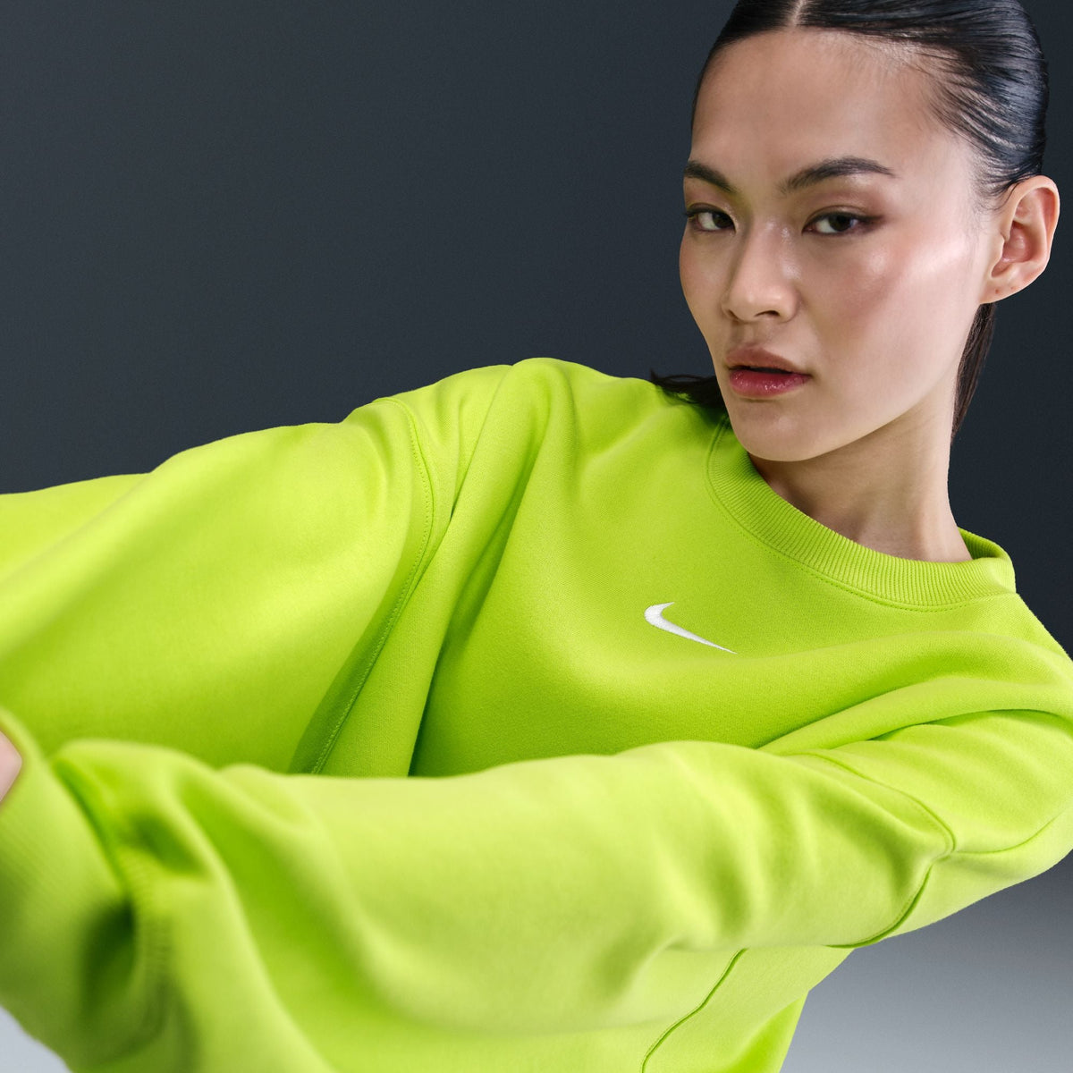 Nike Sportswear Phoenix Fleece Women Over-Oversized Crew-Neck Sweatshirt product image 5, provided for visual reference and