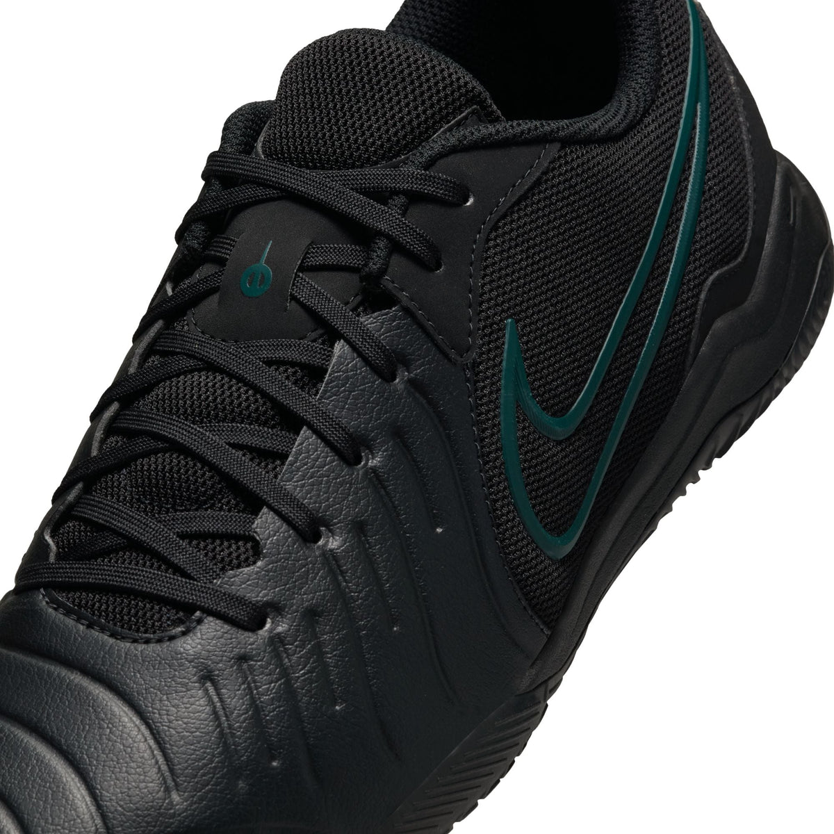 Nike Tiempo Legend 10 Academy Indoor/Court Low-Top Soccer Shoes product image 9, provided for visual reference and product