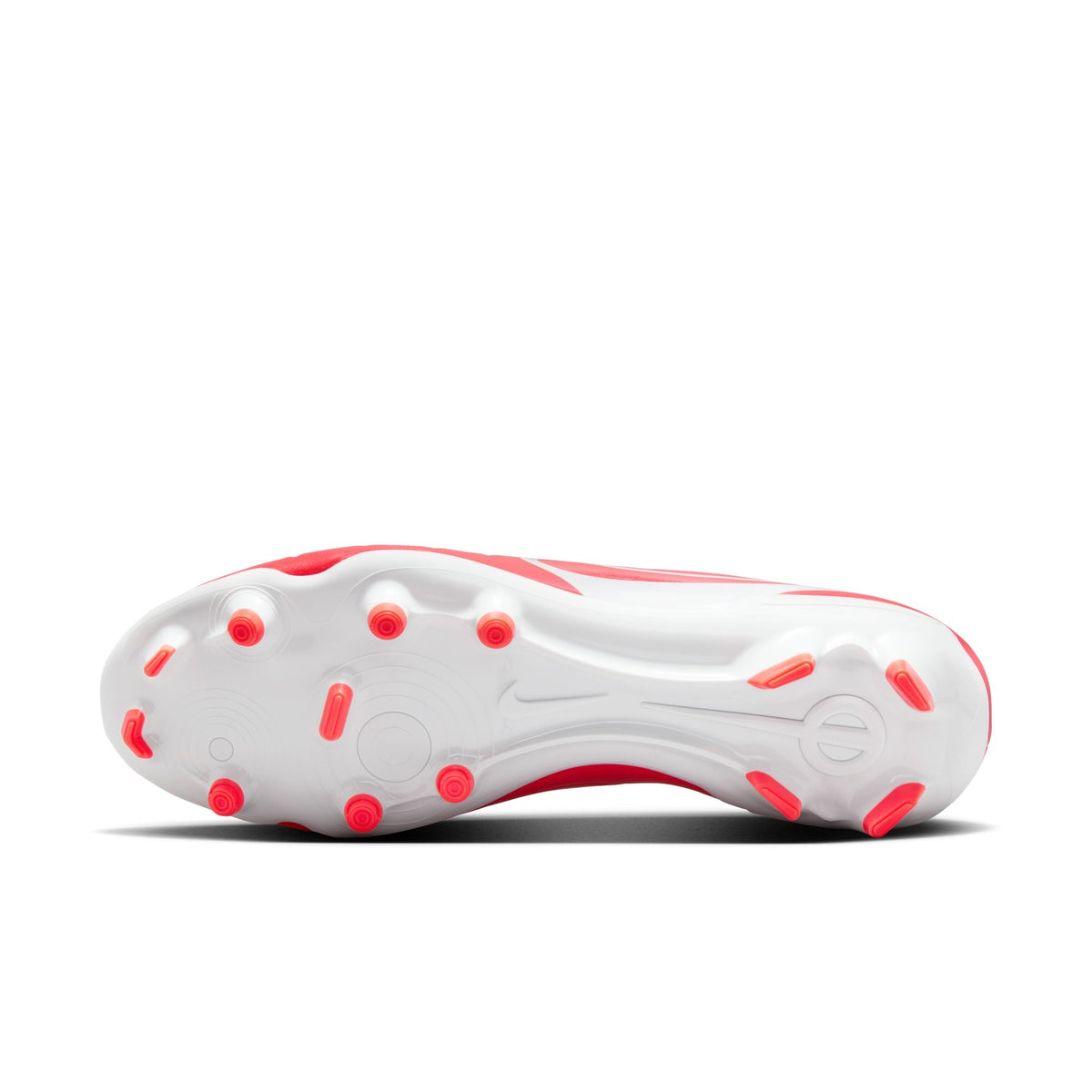Nike Tiempo Legend 10 Club Multi-Ground Low-Top Soccer Cleats product image 5, provided for visual reference and product