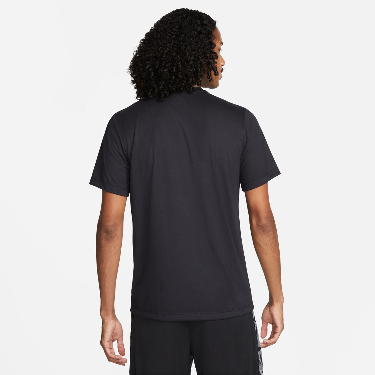 Nike Dri-FIT Legend Men Fitness T-Shirt product image 2, provided for visual reference and product detail review