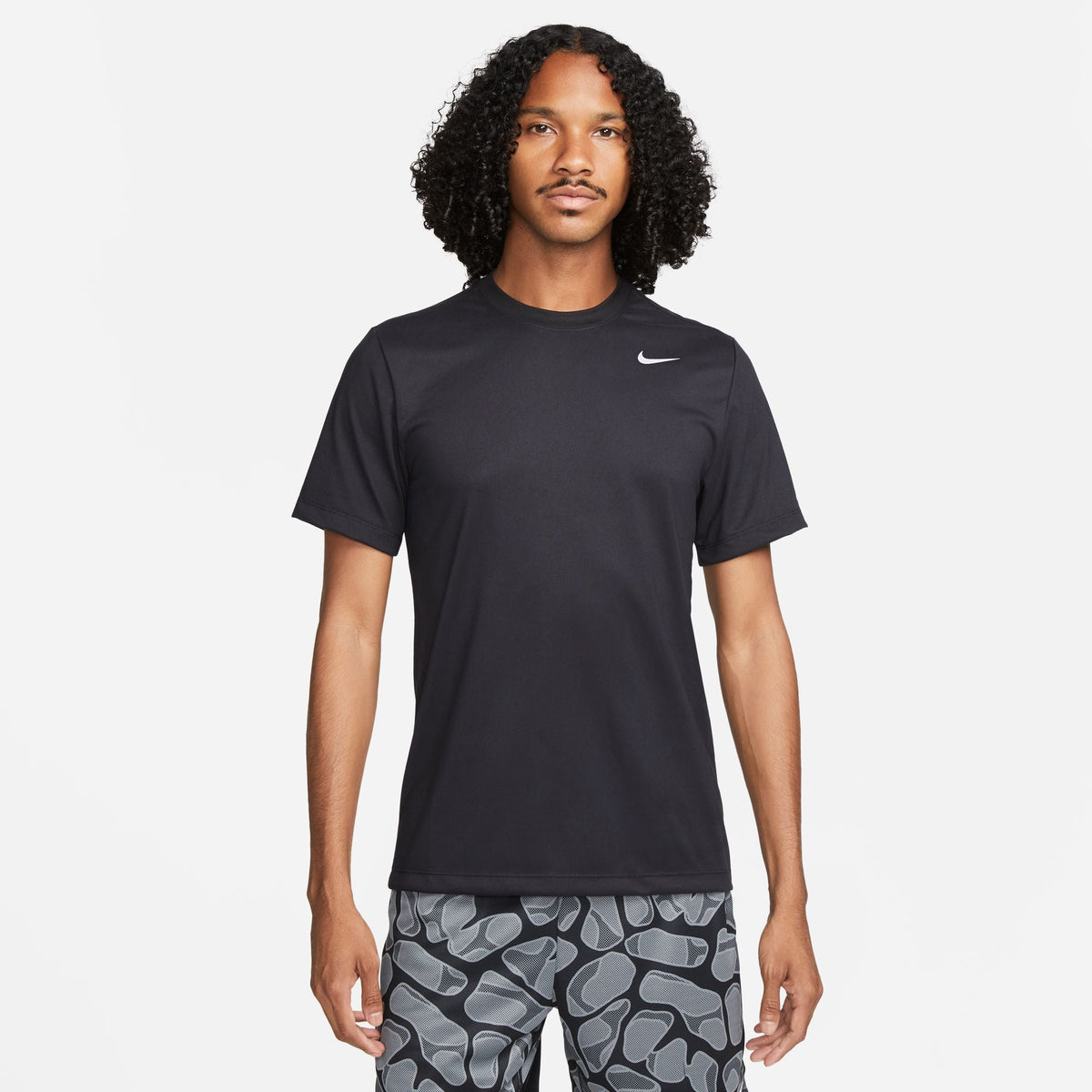 Nike Dri-FIT Legend Men Fitness T-Shirt product image 1, provided for visual reference and product detail review