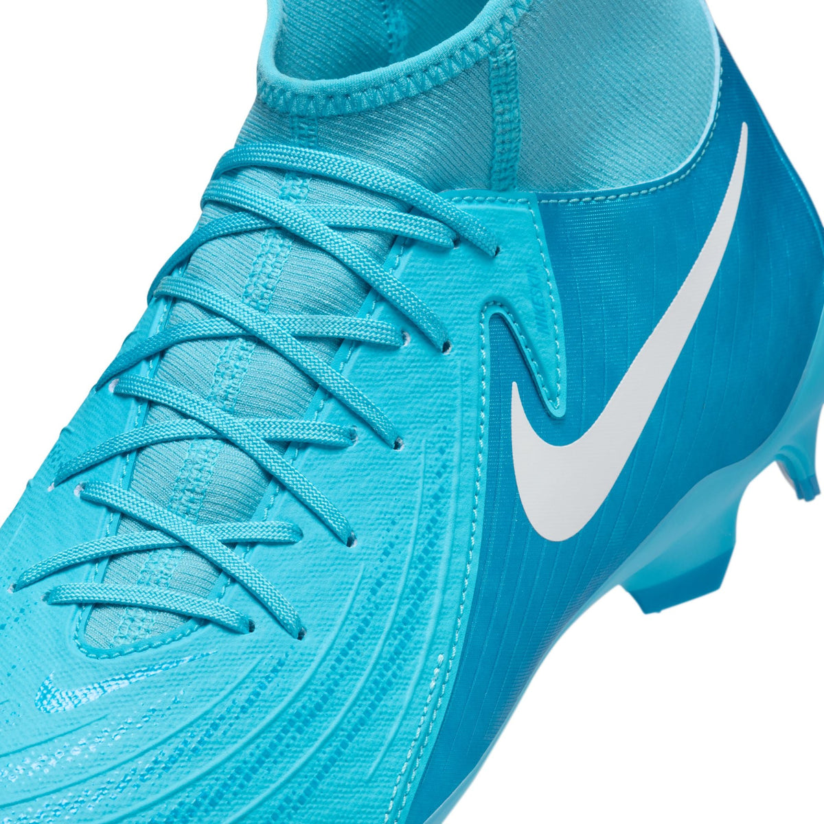 Nike Phantom Luna 2 Academy MG High-Top Soccer Cleats product image 9, provided for visual reference and product detail
