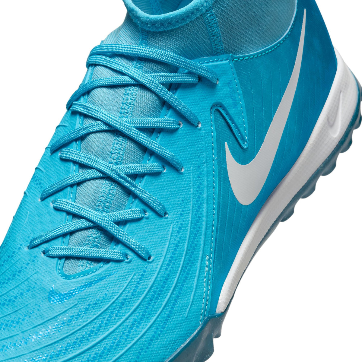 Nike Phantom Luna 2 Academy TF High-Top Soccer Shoes product image 9, provided for visual reference and product detail review
