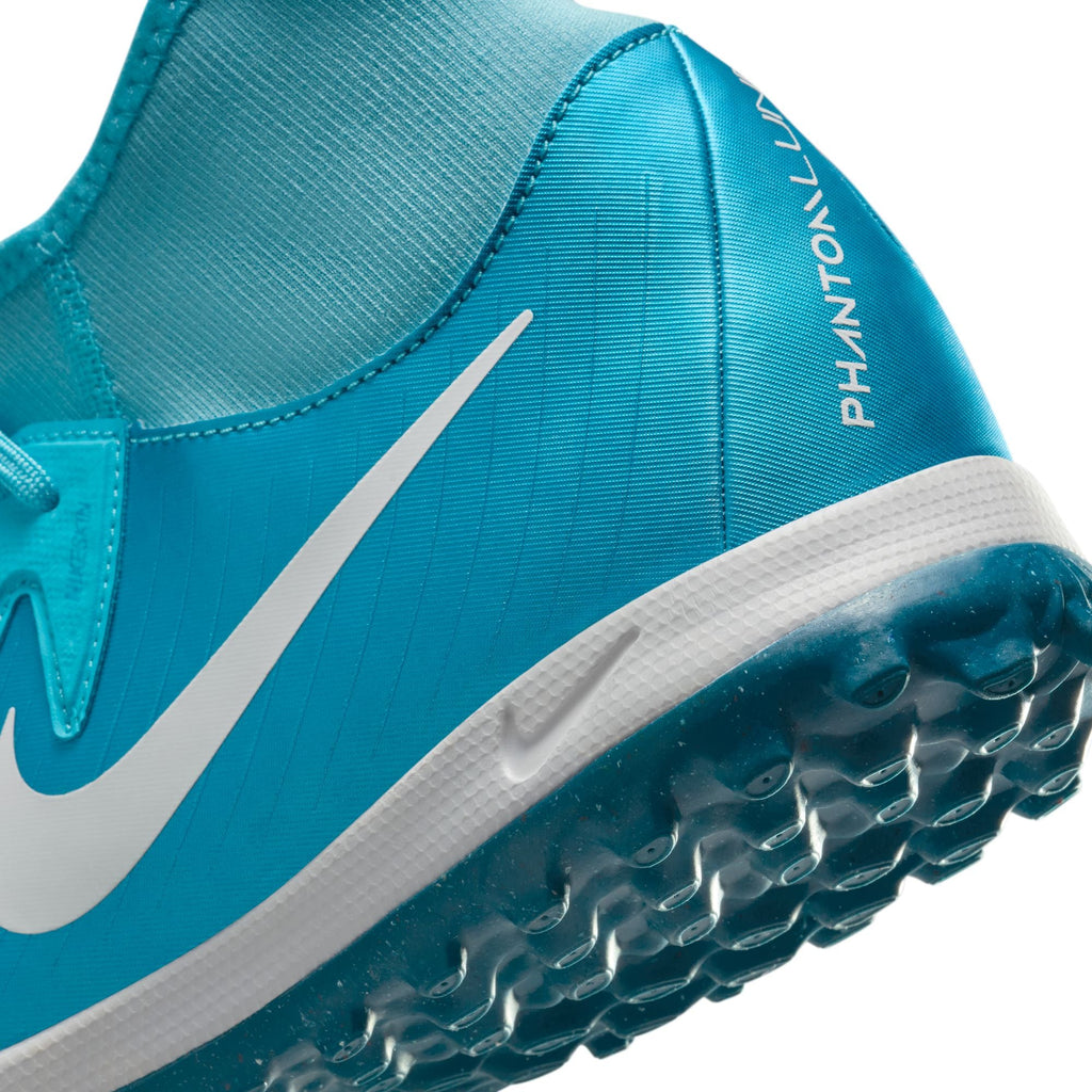 Nike Phantom Luna 2 Academy TF High-Top Soccer Shoes product image 10, provided for visual reference and product detail
