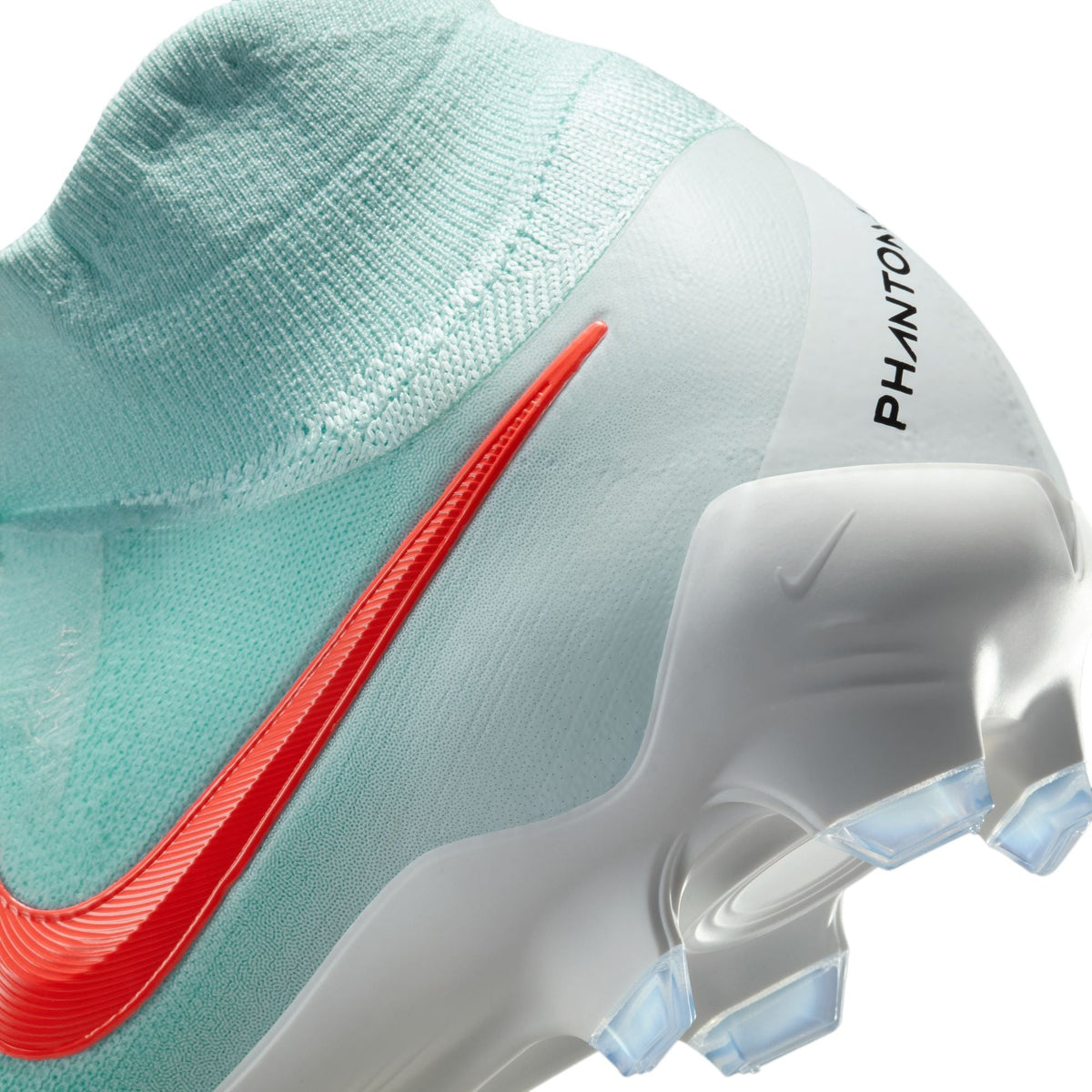 Nike Phantom Luna 2 Pro FG High-Top Soccer Cleats product image 10, provided for visual reference and product detail review