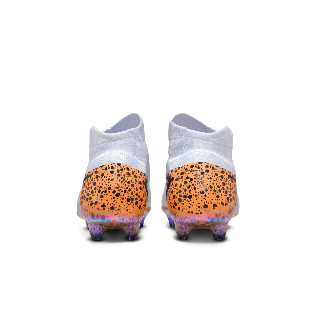 Nike Phantom Luna 2 Elite Electric FG High-Top Soccer Cleats product image 7, provided for visual reference and product