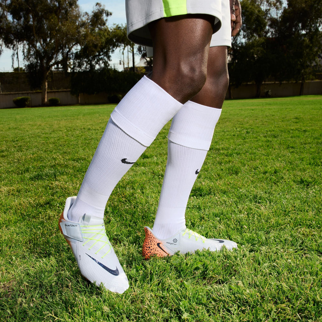 Nike Phantom GX 2 Academy EasyOn Electric MG Low-Top Soccer Cleats product image 11, provided for visual reference and