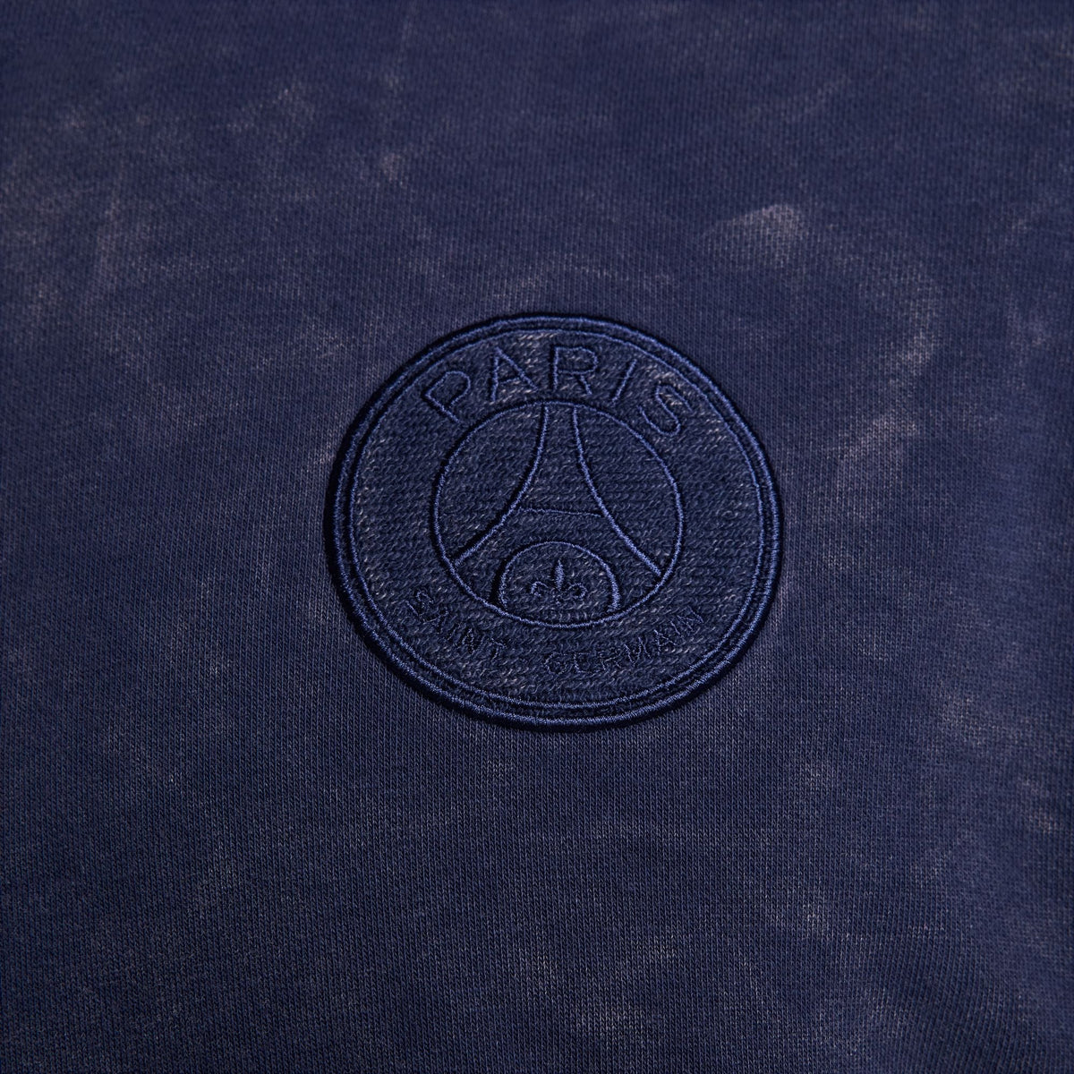 Nike Paris Saint-Germain Club Men Soccer French Terry Pullover Hoodie product image 5, provided for visual reference and