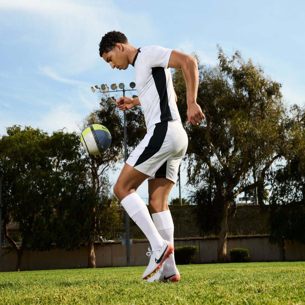 Nike Tiempo Legend 10 Elite Electric FG Low-Top Soccer Cleats product image 14, provided for visual reference and product