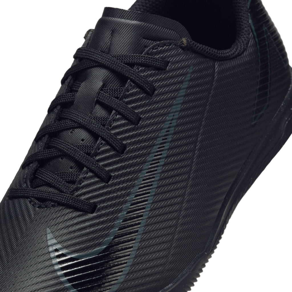 Nike Jr. Mercurial Vapor 16 Club Little/Big Kids' IC Low-Top Soccer Shoes product image 9, provided for visual reference and