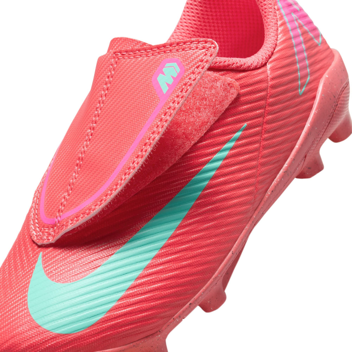 Nike Jr. Mercurial Vapor 16 Club Little Kids' MG Low-Top Soccer Cleats product image 9, provided for visual reference and