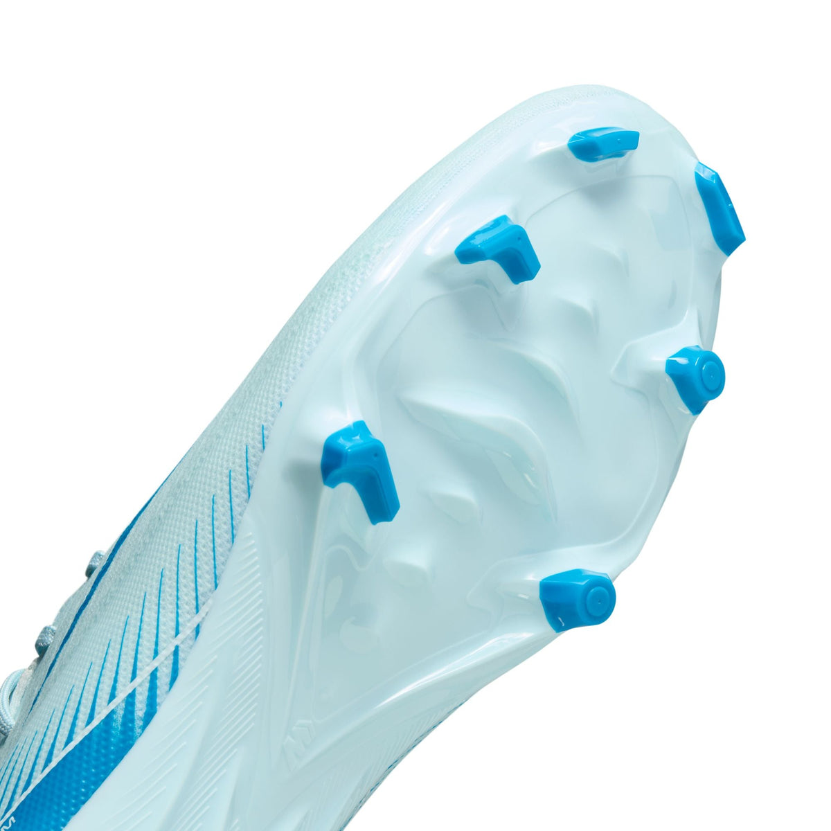 Nike Mercurial Vapor 16 Academy MG Low-Top Soccer Cleats product image 11, provided for visual reference and product detail