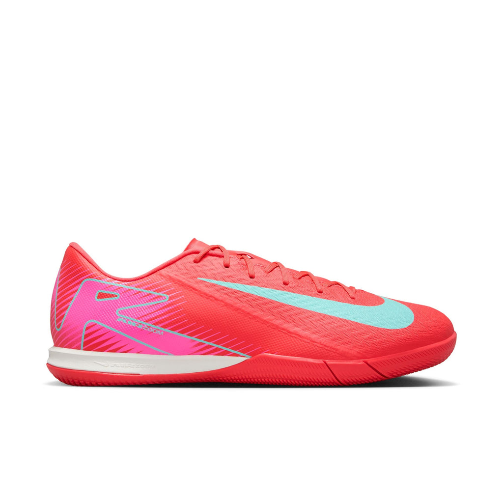 Nike Mercurial Vapor 16 Academy IC Low-Top Soccer Shoes product image 3, provided for visual reference and product detail