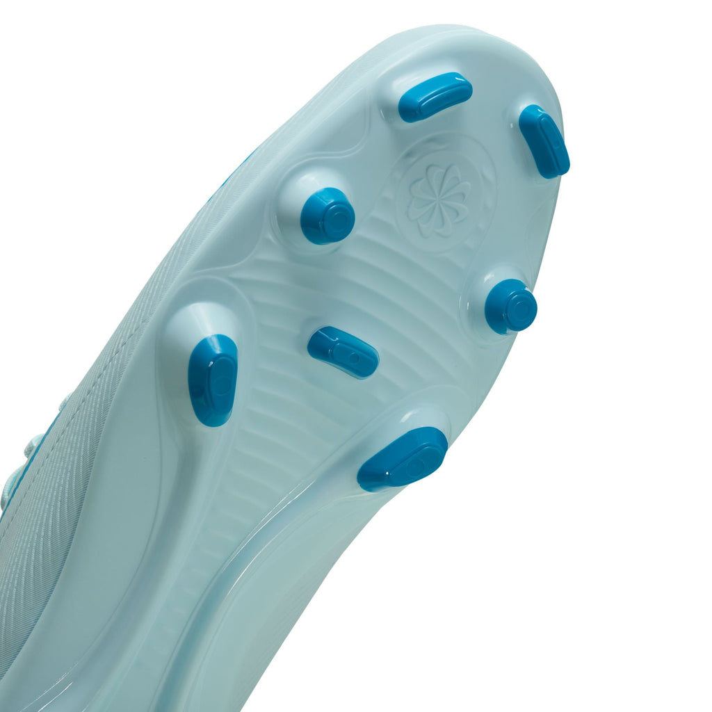 Nike Mercurial Vapor 16 Club MG Low-Top Soccer Cleats product image 11, provided for visual reference and product detail