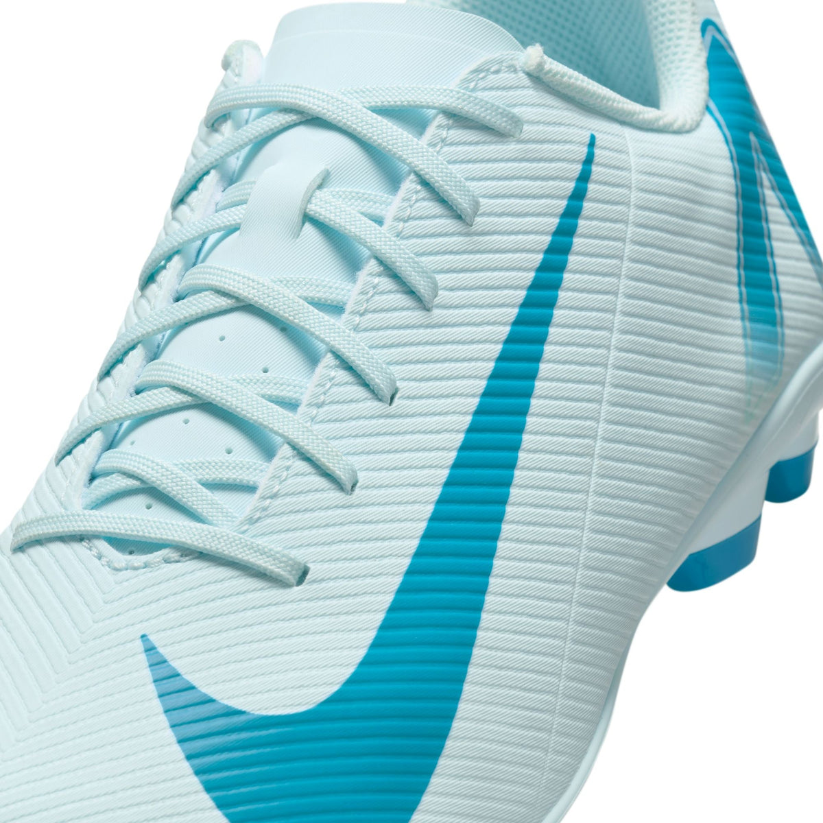 Nike Mercurial Vapor 16 Club MG Low-Top Soccer Cleats product image 9, provided for visual reference and product detail