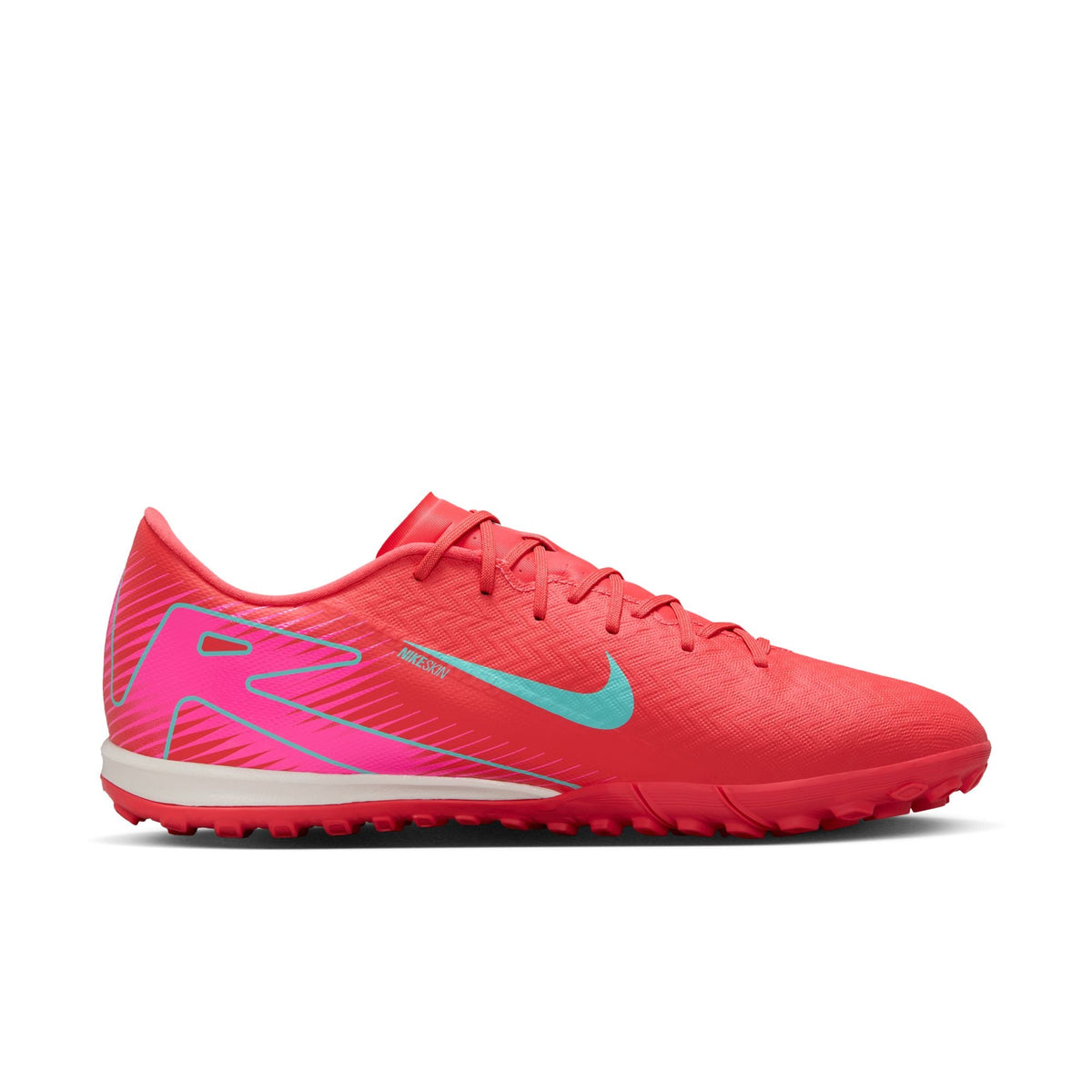 Nike Mercurial Vapor 16 Academy TF Low-Top Soccer Shoes product image 4, provided for visual reference and product detail