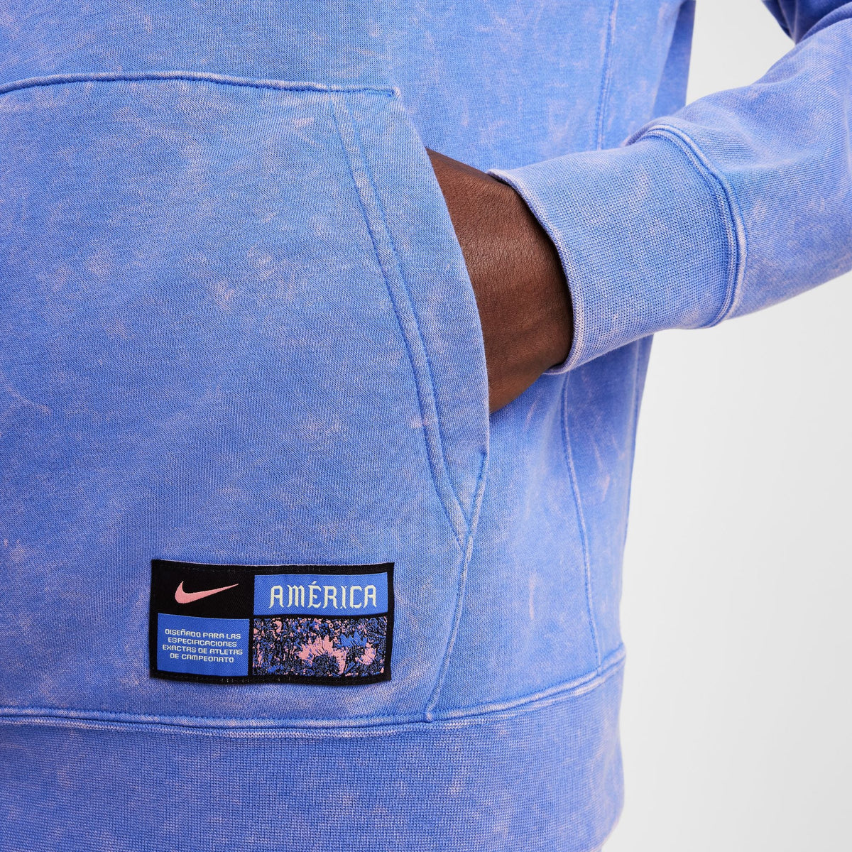 Nike Club America Club Third Men Soccer French Terry Pullover Hoodie product image 7, provided for visual reference and