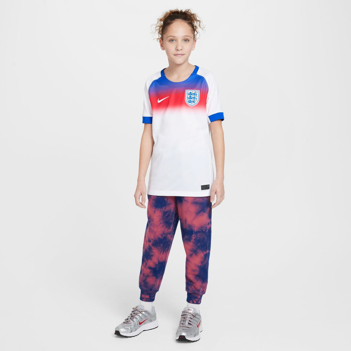 Nike England 2025 Stadium Home (Women Team) Big Kids' Dri-FIT Soccer Replica Jersey product image 9, provided for visual