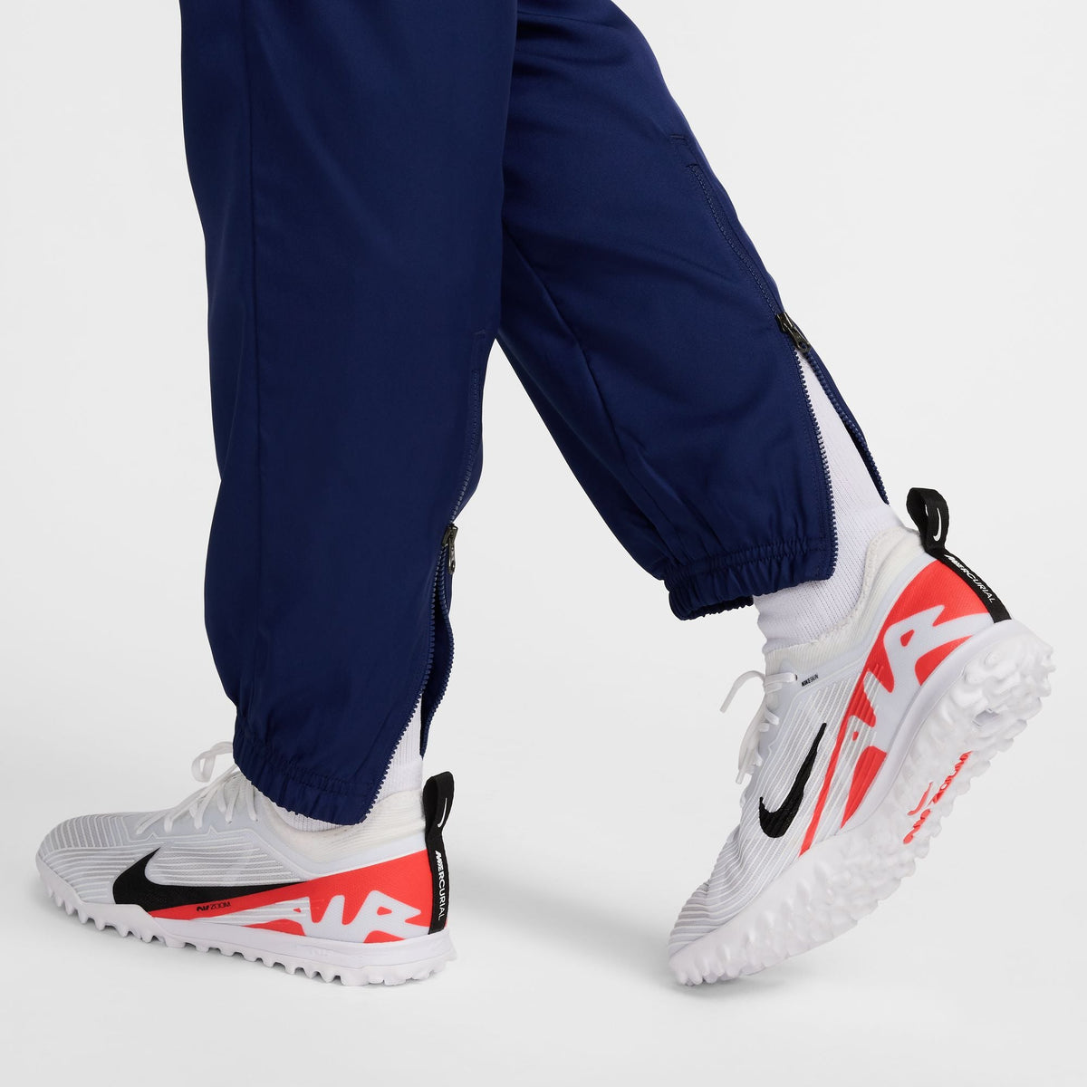 Nike USWNT 1999 Reissue Women Soccer Replica Track Pants product image 7, provided for visual reference and product detail