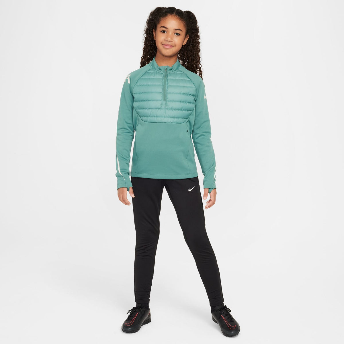 Nike Liverpool FC Academy Winter Warrior Big Kids' Therma-FIT Soccer Drill Top product image 8, provided for visual