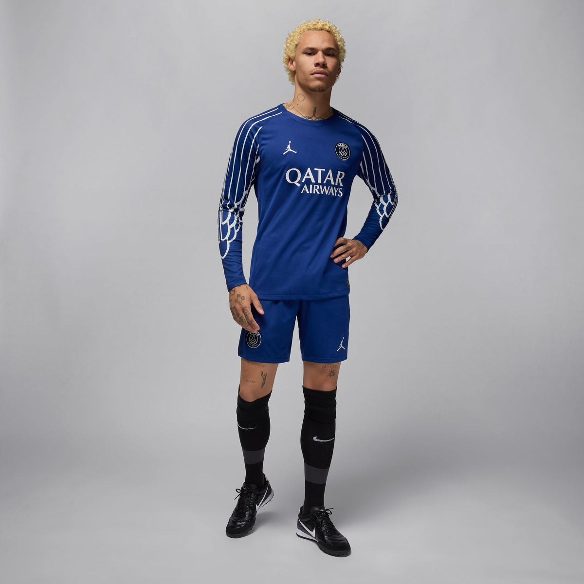 Jordan Paris Saint-Germain 2024/25 Stadium Fourth Men Dri-FIT Soccer Replica Long-Sleeve Jersey product image 8, provided