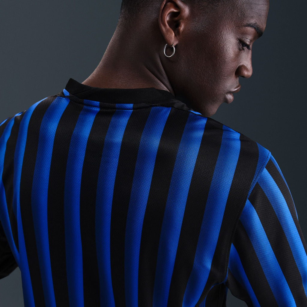 Inter Milan 2025/26 Stadium Home Men Nike Dri-FIT Soccer Replica Jersey product image 4, provided for visual reference and