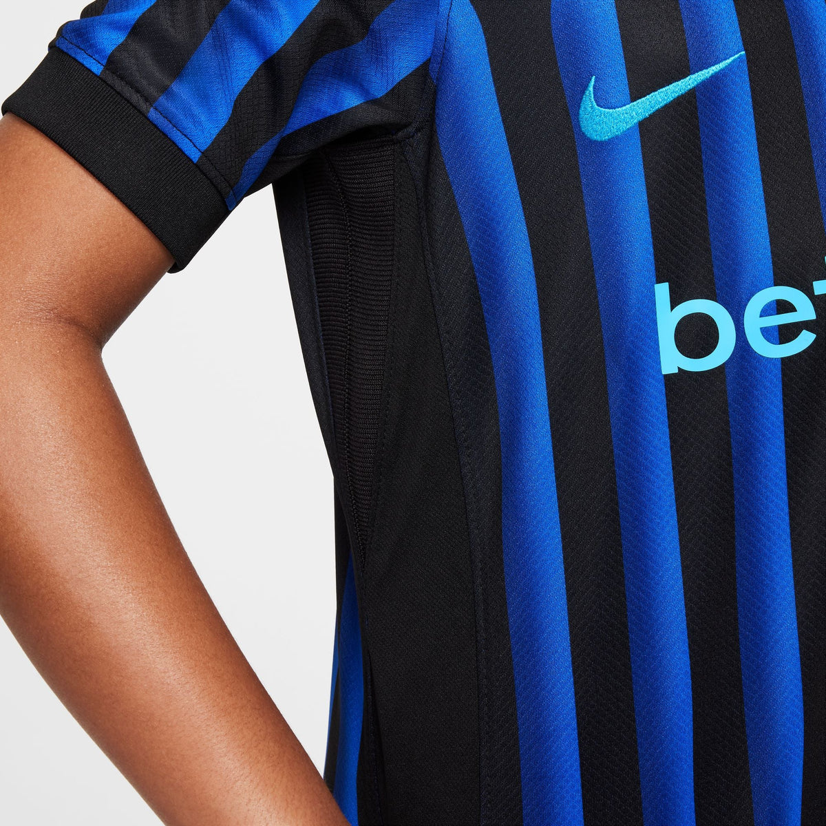 Nike Inter Milan 2025/26 Stadium Home Big Kids' Dri-FIT Soccer Replica Jersey product image 8, provided for visual reference