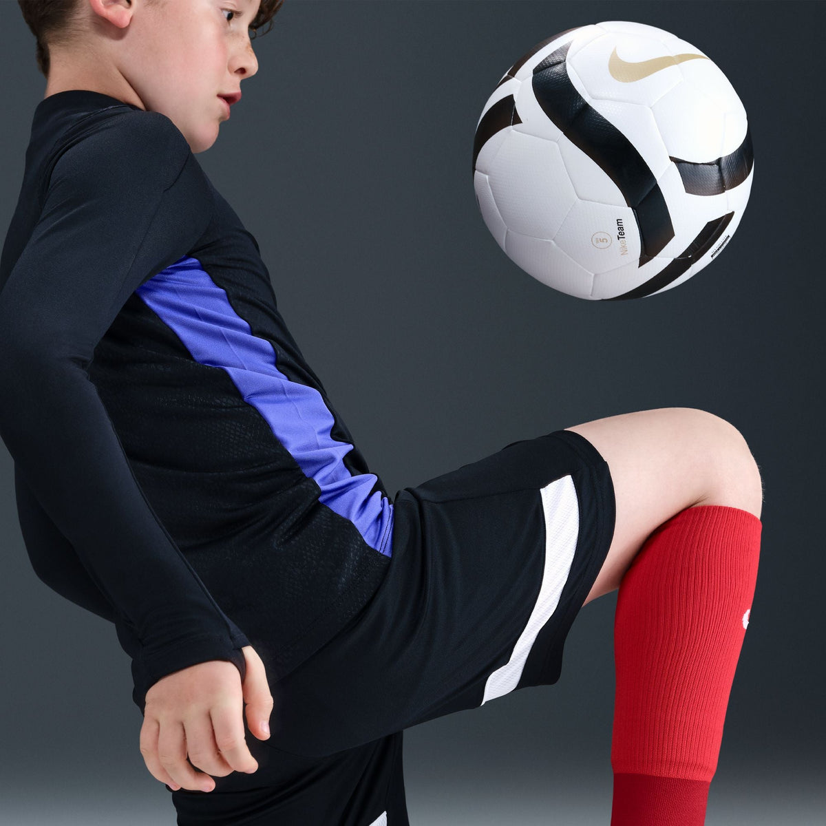 Nike Kobe Bryant FC Barcelona Strike Away Big Kids' Dri-FIT Soccer Pre-Match Drill Top product image 5, provided for visual