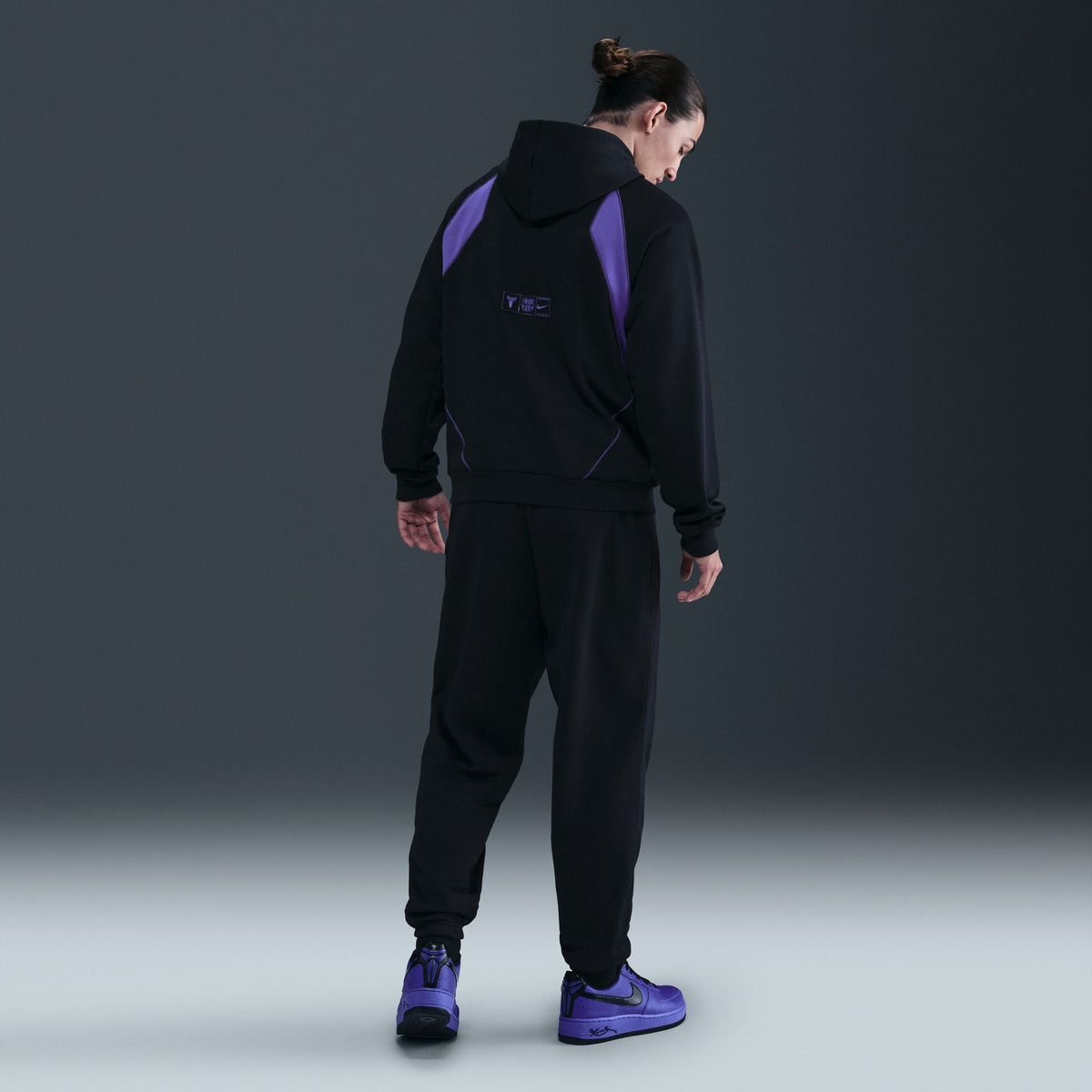 Nike FC Barcelona Away Kobe Therma-FIT Soccer Pants product image 2, provided for visual reference and product detail review