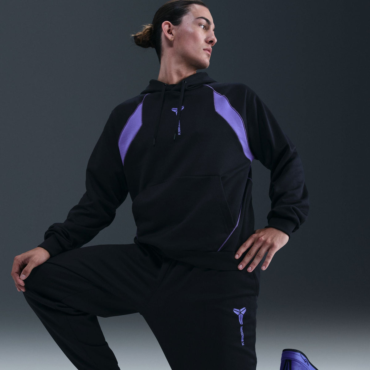Nike FC Barcelona Away Kobe Therma-FIT Soccer Pants product image 3, provided for visual reference and product detail review