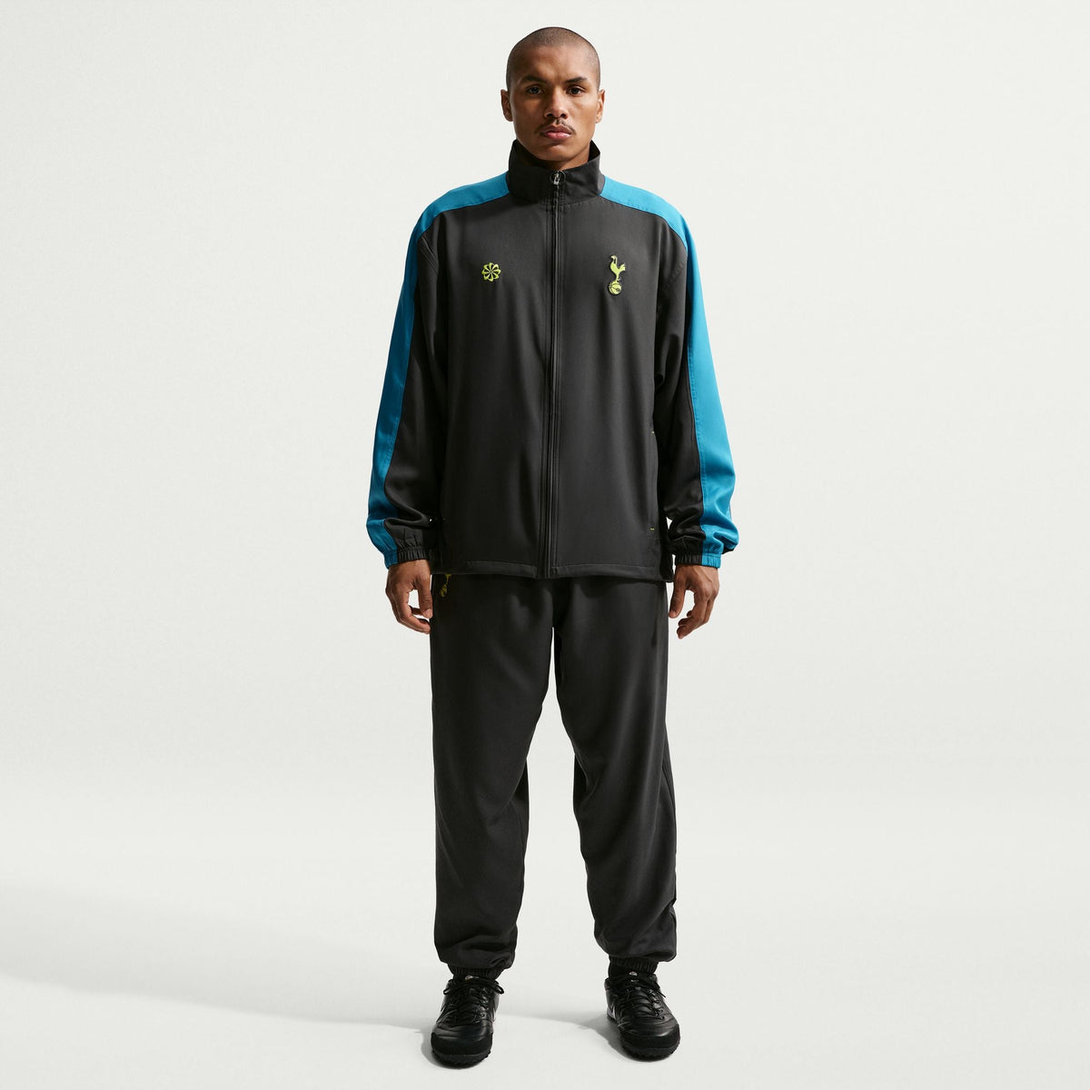 Nike Tottenham Hotspur SE Men Soccer Track Jacket product image 1, provided for visual reference and product detail review