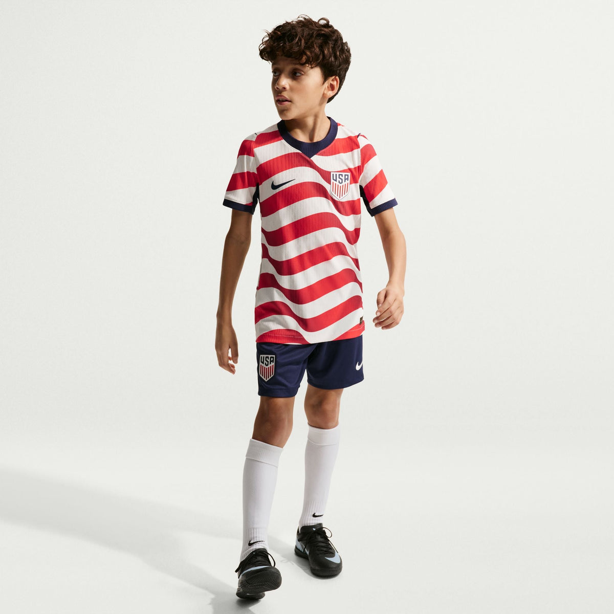 Nike USA 2026/27 Match Home Big Kids' Nike Aero-FIT Soccer Authentic Jersey product image 1, provided for visual reference