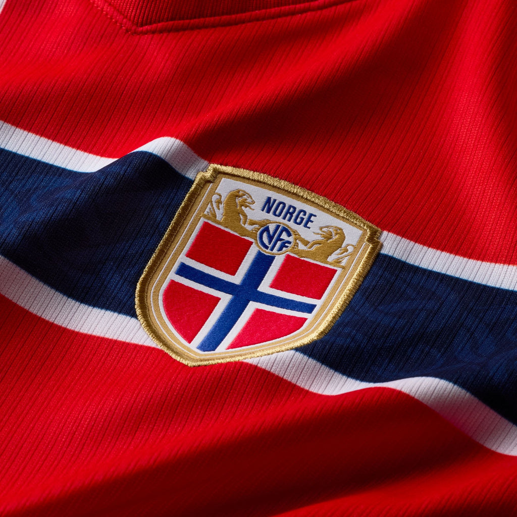 Nike Norway 2026 Stadium Home Big Kids' Nike Dri-FIT Soccer Replica Jersey product image 3, provided for visual reference