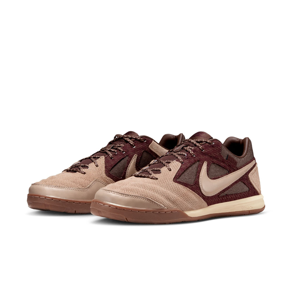 Nike Gato Indoor Soccer Shoes product image 7, provided for visual reference and product detail review