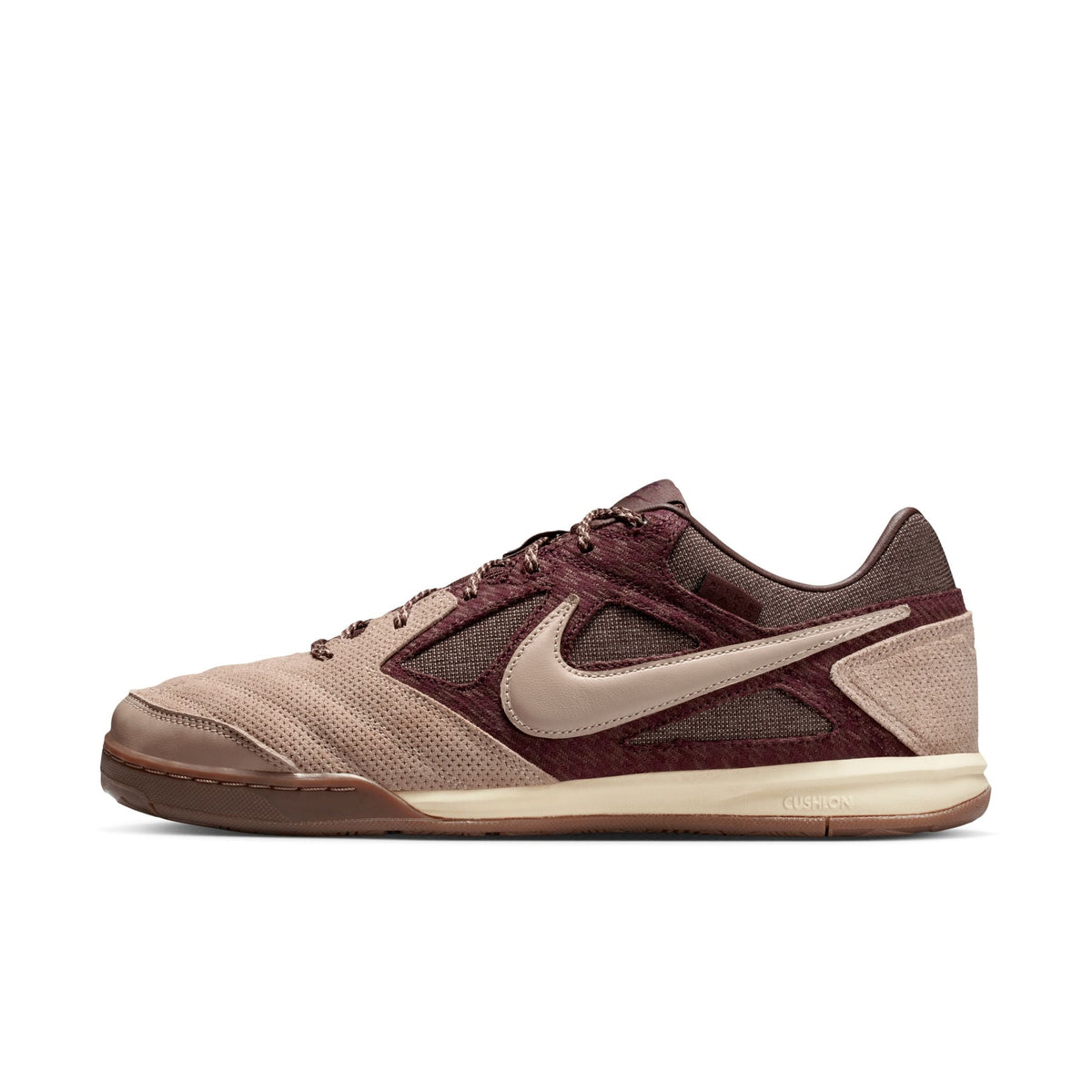 Nike Gato Indoor Soccer Shoes product image 1, provided for visual reference and product detail review