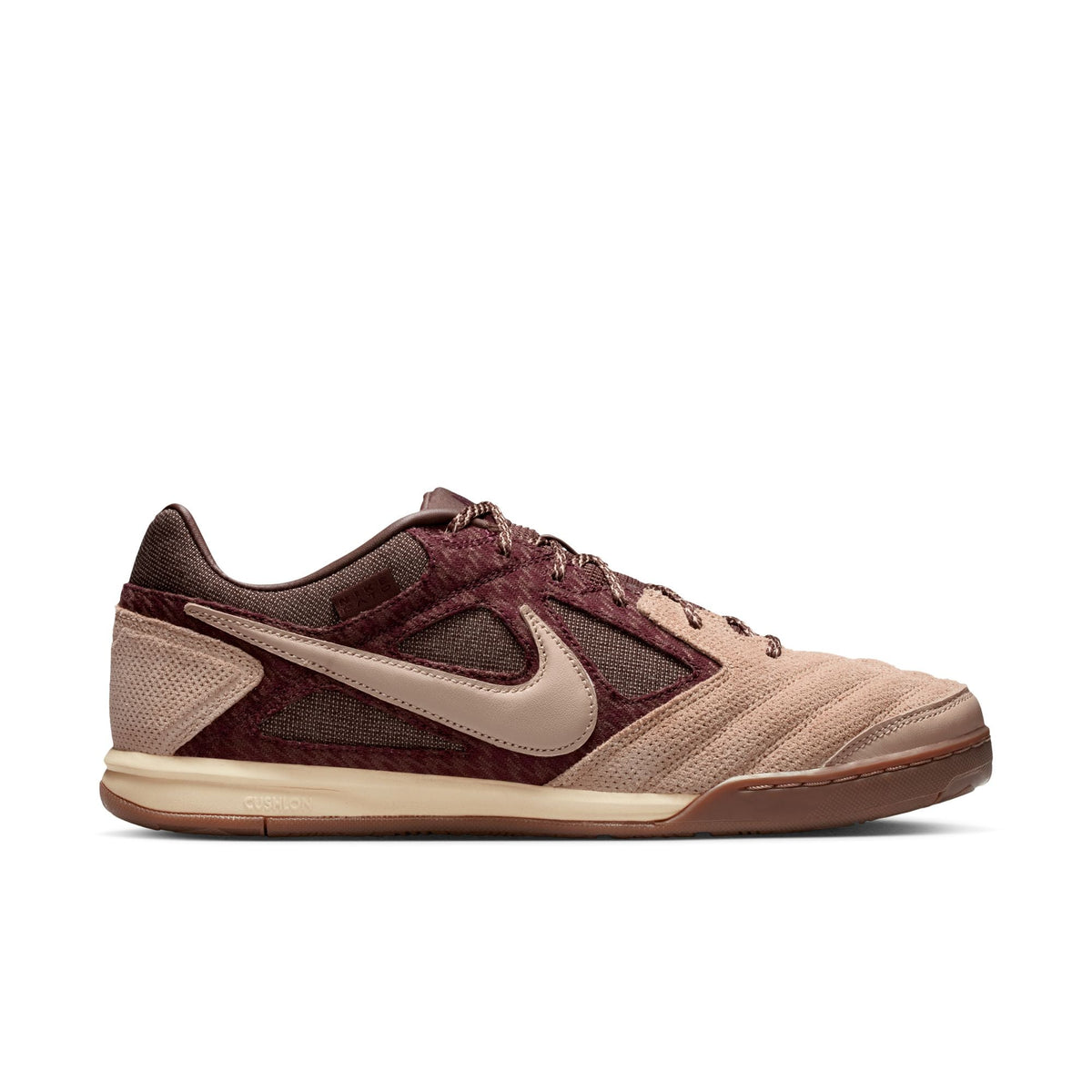 Nike Gato Indoor Soccer Shoes product image 3, provided for visual reference and product detail review