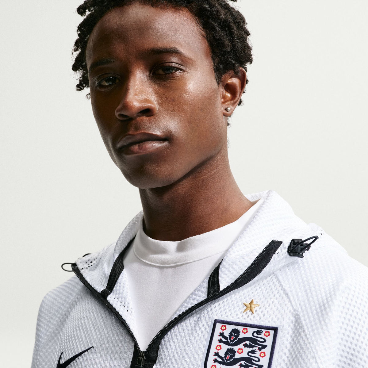 Nike England Men Nike Dri-FIT Soccer Anthem Jacket product image 4, provided for visual reference and product detail review