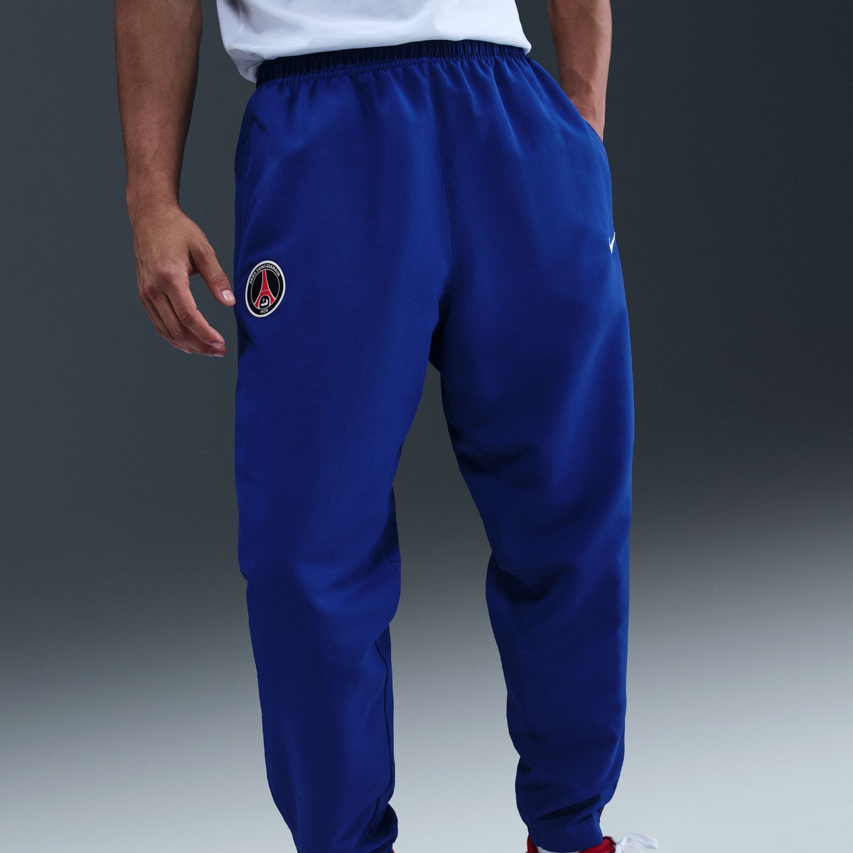 Nike Paris Saint-Germain 2004 Total 90 Reissue Men Soccer Replica Track Pants product image 3, provided for visual reference