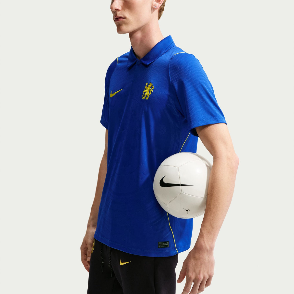 Nike Chelsea FC 2026/27 Stadium Home Men Nike Dri-FIT Soccer Repica Jersey product image 5, provided for visual reference